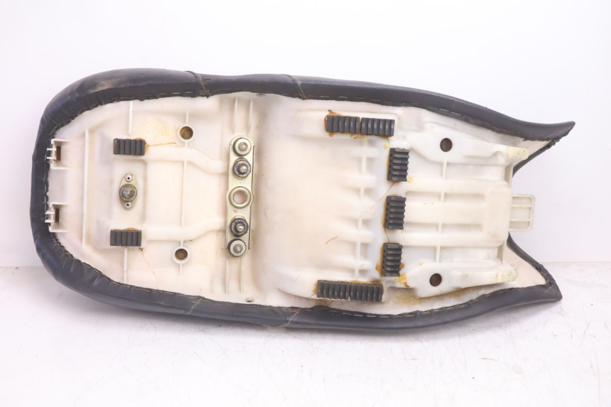 photo de SELLE SUZUKI GSX F GSXF 750 (1988 - 1998) - Vue d’ensemble