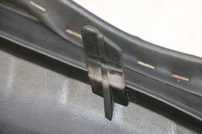 photo de SELLE DAELIM HISTORY 125 (2001 - 2002) - Détail de la pièce