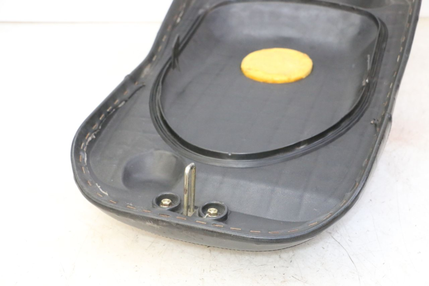 photo de SELLE DAELIM HISTORY 125 (2001 - 2002) - Autre angle de vue