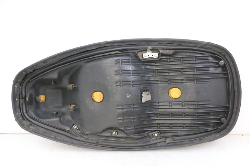 photo de SELLE HONDA FES S-WING SWING ABS 125 (2007 - 2015) - Focus structure