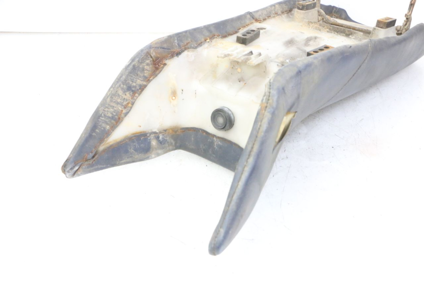 photo de SELLE HONDA MTX TC02 125 (1987 - 1989) - Gros plan technique