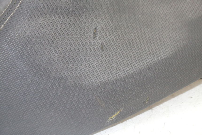 photo de SELLE HONDA PCX (JF57/JF64) 125 (2014 - 2018) - État de surface