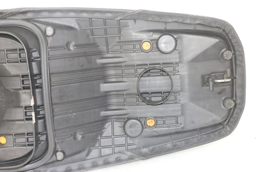 photo de SELLE HONDA SH i 300 (2015 - 2020) - Détails caractéristiques