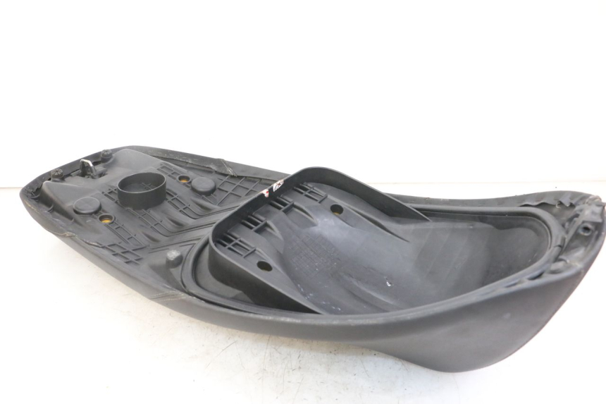 photo de SELLE HONDA SH i 300 (2015 - 2020) - Vue d’ensemble