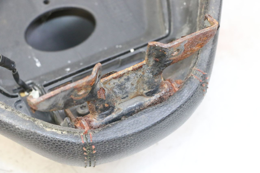 photo de SELLE PIAGGIO IE MP3 YOURBAN 300 (2011 - 2016) - Détail de la pièce