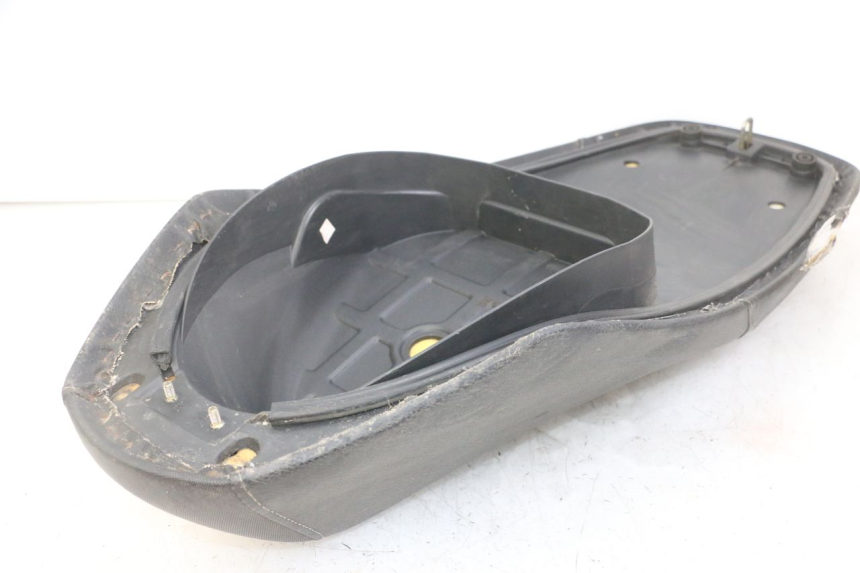 photo de SELLE SYM JET 14 4T 50 (2018 - 2022) - Points de fixation