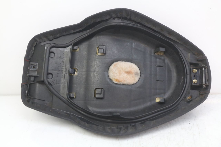 photo de SELLE SYM JET EURO X 2T 50 (2003 - 2007) - Gros plan technique