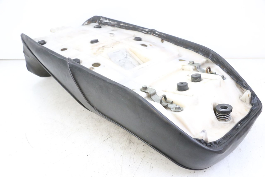 photo de SELLE KAWASAKI GTR 1000 (1994 - 2004) - Détail de la pièce