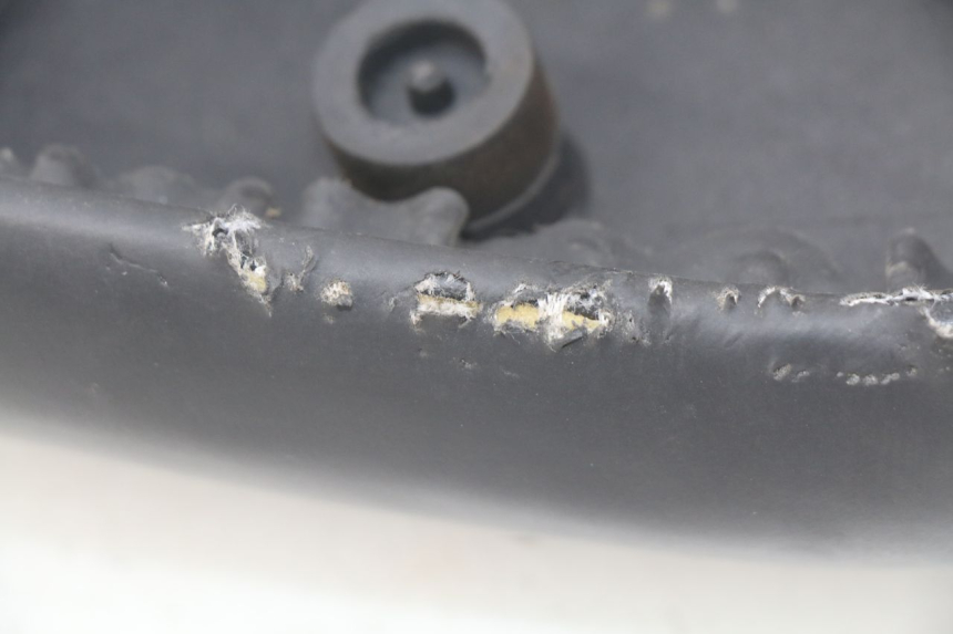 photo de SELLE PEUGEOT KISBEE 2T 50 (2010 - 2017) - Autre angle de vue