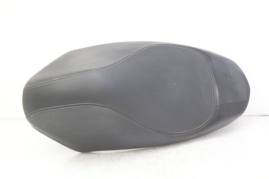 photo de SELLE PEUGEOT KISBEE 2T 50 (2010 - 2017) - Vue principale