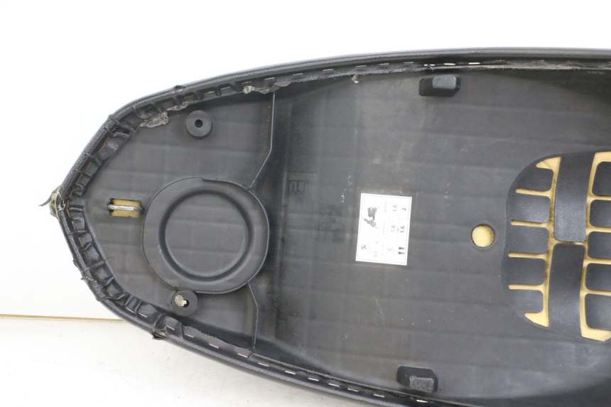 photo de SELLE PEUGEOT KISBEE 2T 50 (2018 - 2022) - Pièce contrôlée