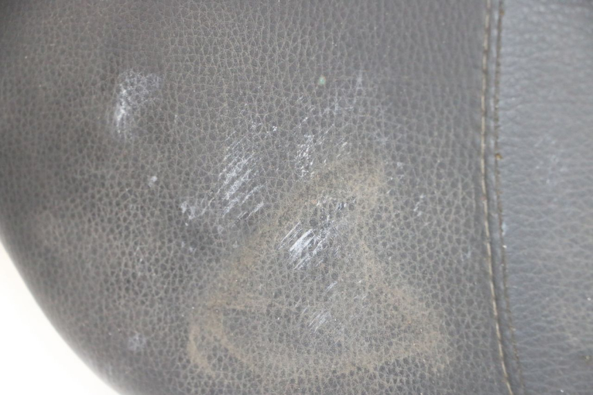 photo de SELLE PEUGEOT KISBEE 2T 50 (2010 - 2017) - Focus structure