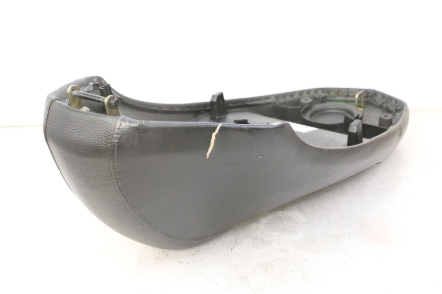 photo de SELLE PEUGEOT KISBEE 2T 50 (2010 - 2017) - Vue produit
