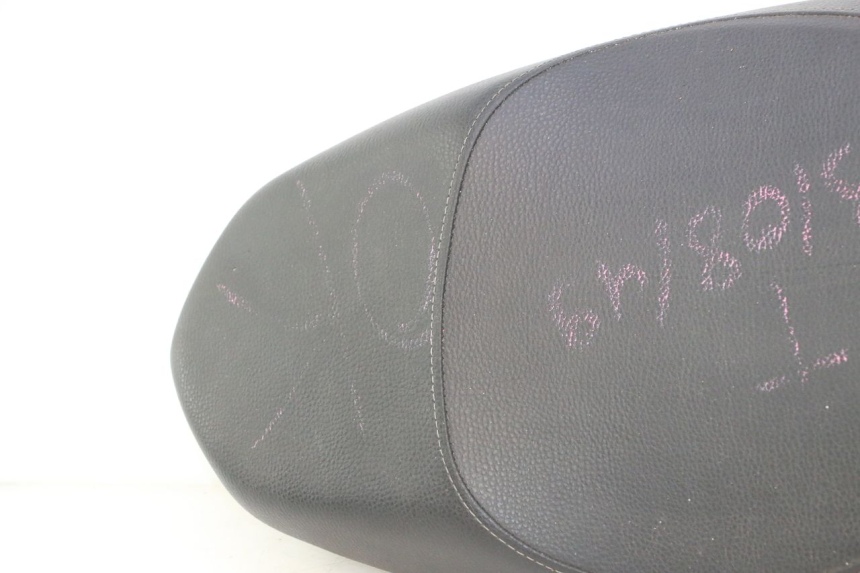 photo de SELLE PEUGEOT KISBEE 2T 50 (2018 - 2022) - Inspection visuelle