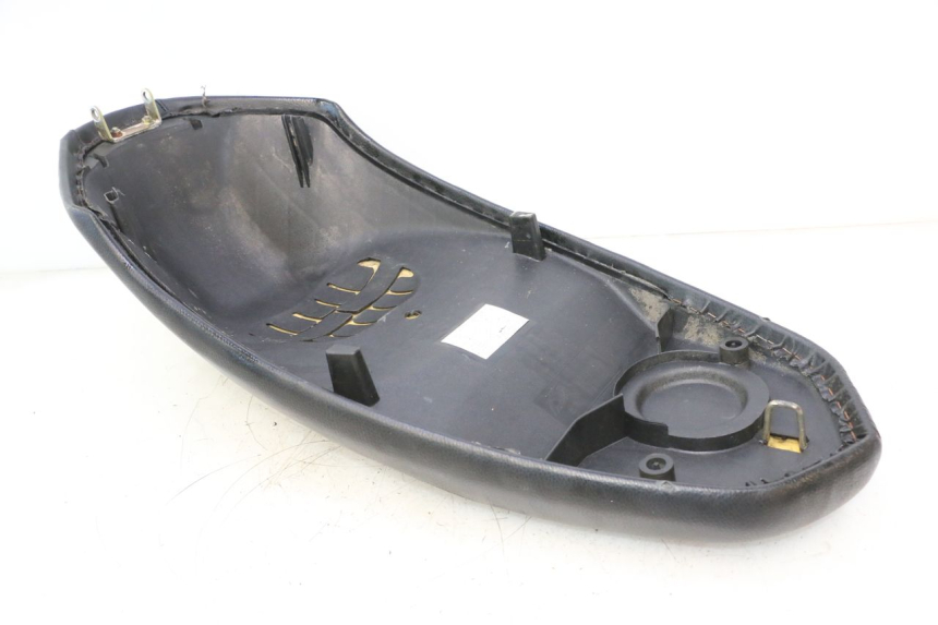 photo de SELLE PEUGEOT KISBEE 2T 50 (2010 - 2017) - Pièce contrôlée