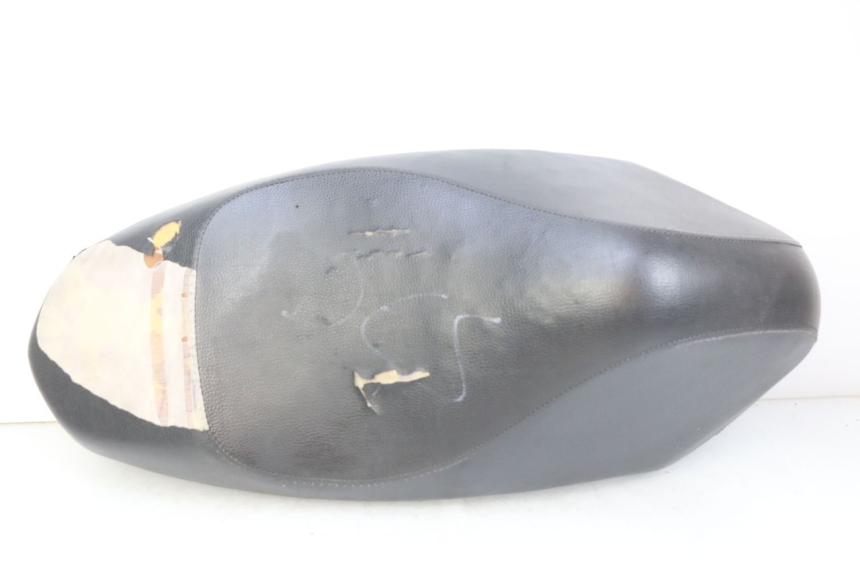 photo de SELLE PEUGEOT KISBEE 4T 50 (2010 - 2017) - Vue principale
