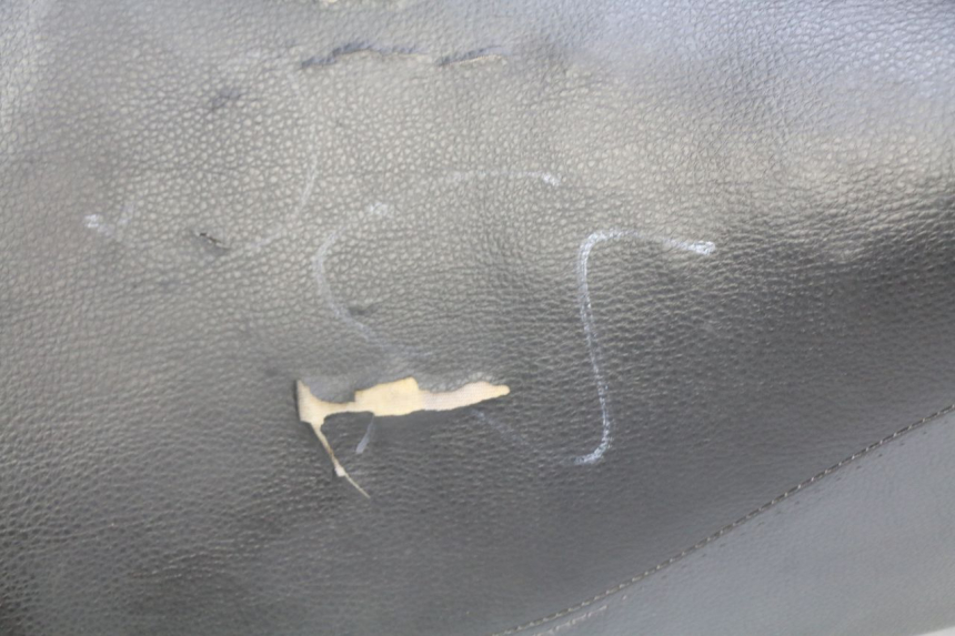 photo de SELLE PEUGEOT KISBEE 4T 50 (2010 - 2017) - Focus structure