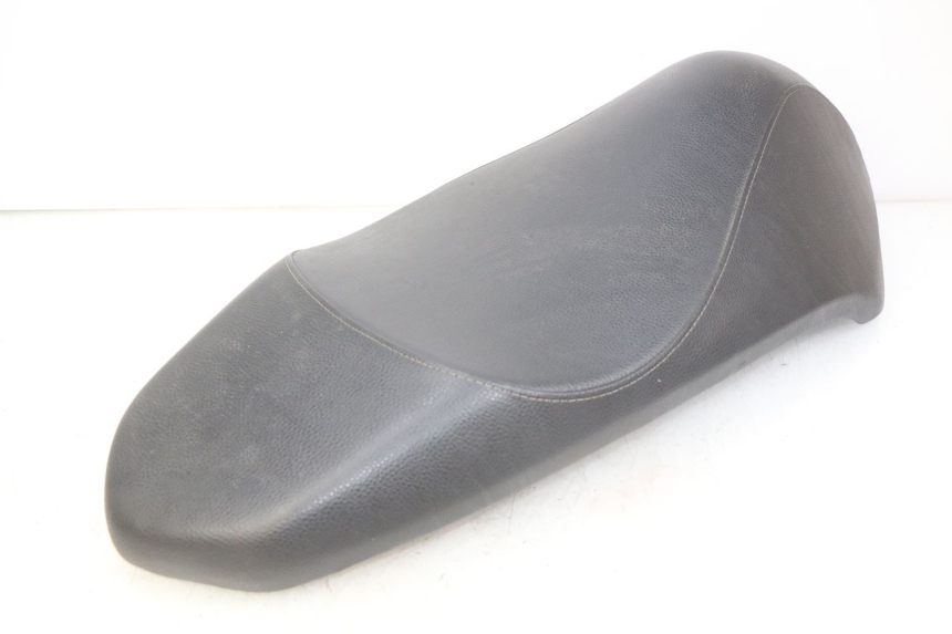photo de SELLE PEUGEOT KISBEE 4T 50 (2018 - 2022) - Zoom état d’usage