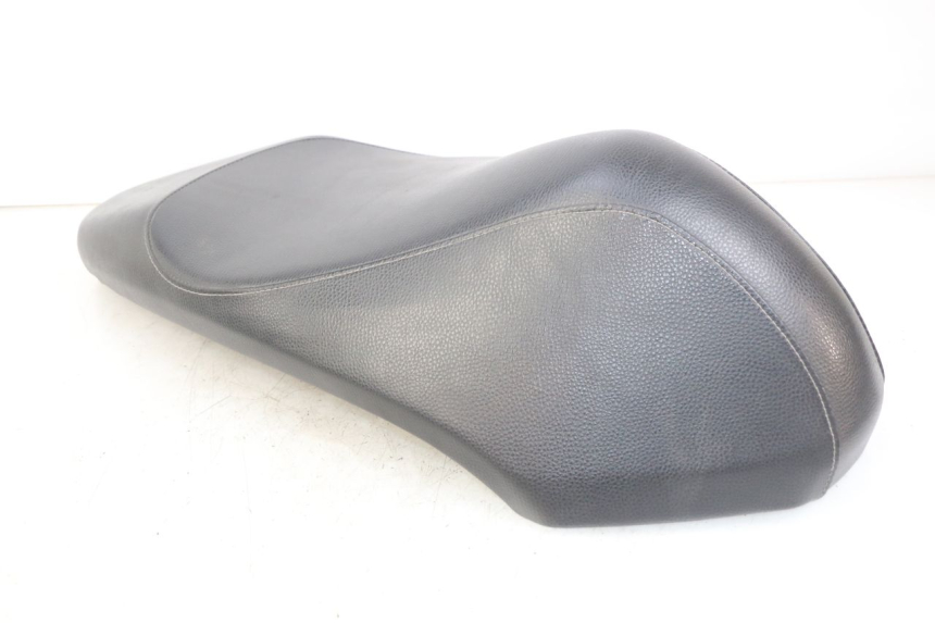 photo de SELLE PEUGEOT KISBEE 4T 50 (2018 - 2022) - Vue d’ensemble