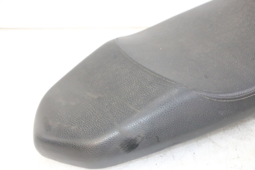 photo de SELLE PEUGEOT KISBEE 4T 50 (2018 - 2022) - Autre angle de vue