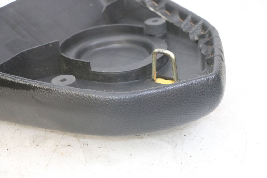 photo de SELLE PEUGEOT KISBEE 4T 50 (2018 - 2022) - Pièce contrôlée