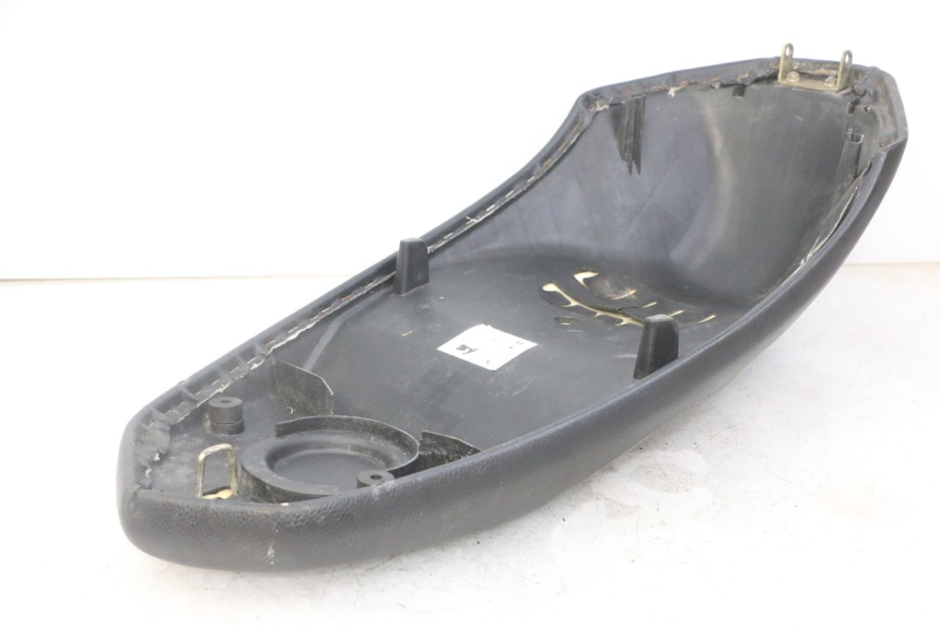 photo de SELLE PEUGEOT KISBEE 4T 50 (2018 - 2022) - Vue d’ensemble