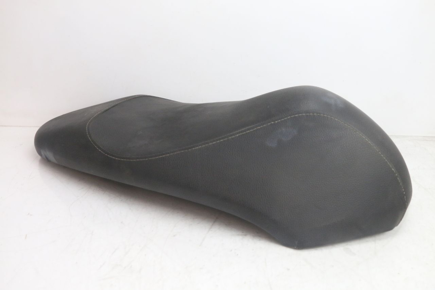 photo de SELLE PEUGEOT KISBEE 4T 50 (2018 - 2022) - Vue d’ensemble