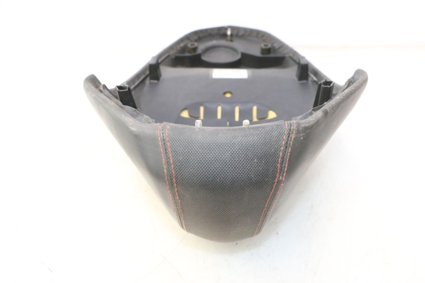 photo de SELLE PEUGEOT KISBEE 4T 50 (2010 - 2017) - Zoom état d’usage