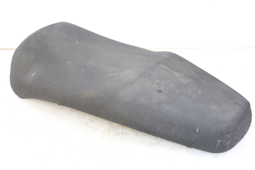 photo de SELLE KYMCO PEOPLE S 125 (2000 - 2008) - Marquages et références