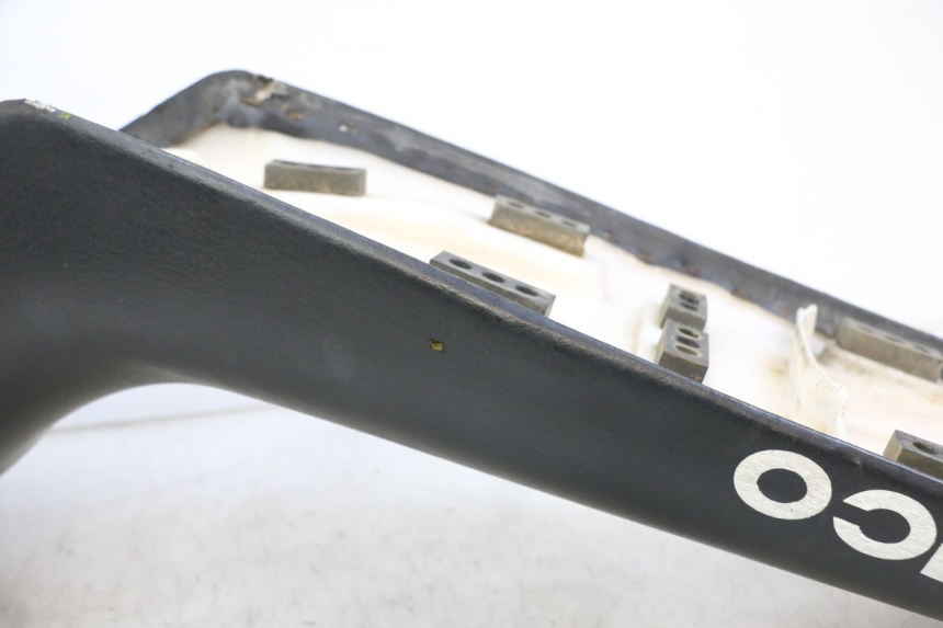 photo de SELLE KYMCO STRYKER OFF ROAD 125 (1999 - 2005) - Zoom état d’usage