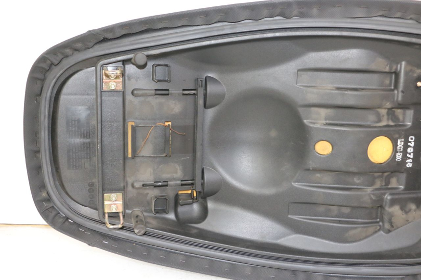 photo de SELLE KYMCO XCITING 500 (2007 - 2010) - Détail de la pièce