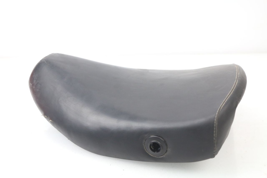 photo de SELLE PIAGGIO LIBERTY 4T 50 (2009 - 2015) - Gros plan technique
