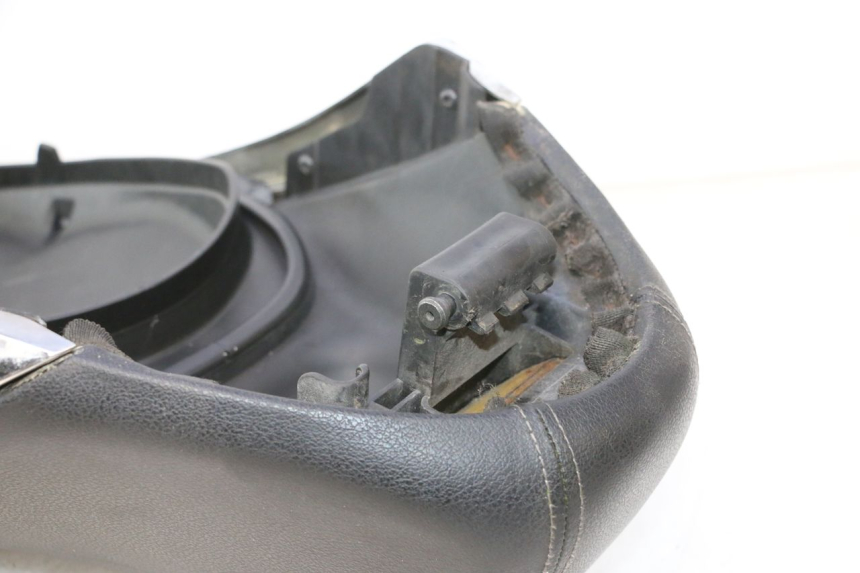 photo de SELLE PIAGGIO LIBERTY IGET 4T 50 (2015 - 2020) - Points de fixation