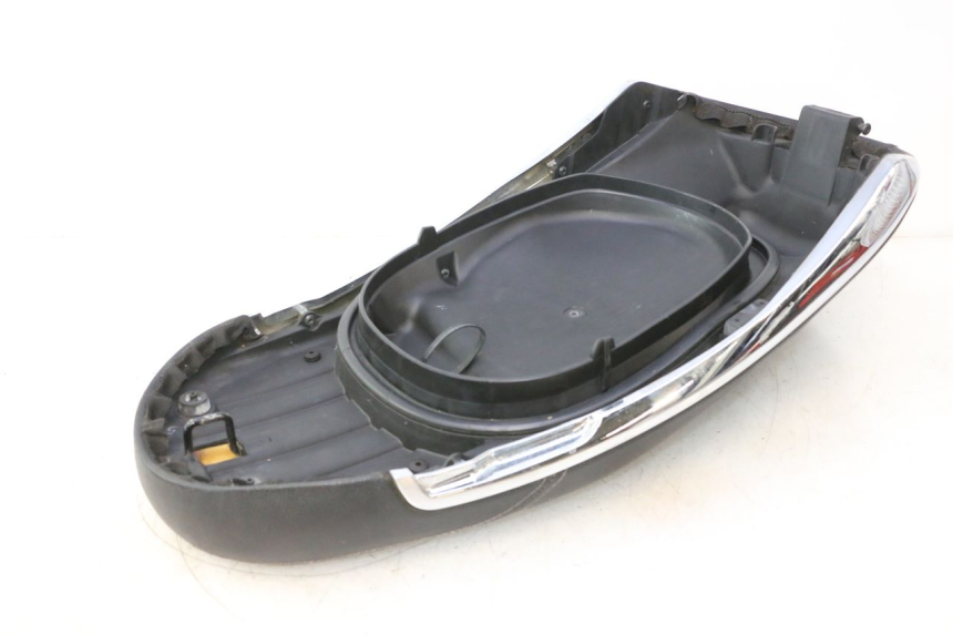 photo de SELLE PIAGGIO LIBERTY IGET 4T 50 (2015 - 2020) - État de surface