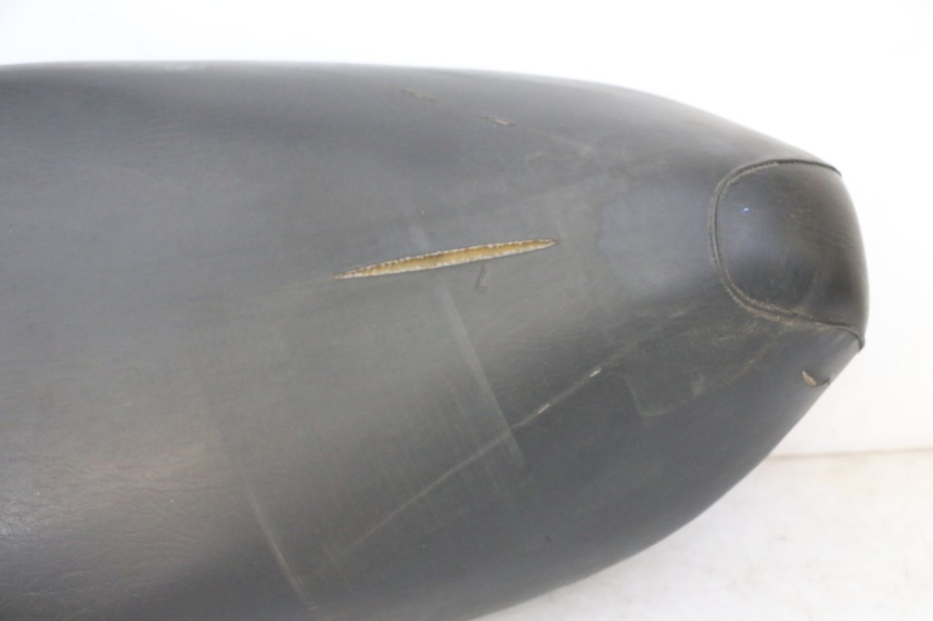 photo de SELLE PIAGGIO LIBERTY 125 (1998 - 2008) - Détail de la pièce