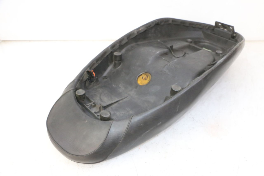 photo de SELLE PIAGGIO LIBERTY 125 (1998 - 2008) - État de surface