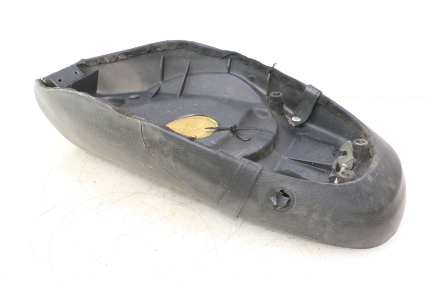photo de SELLE PIAGGIO LIBERTY 50 (1998 - 2003) - Points de fixation