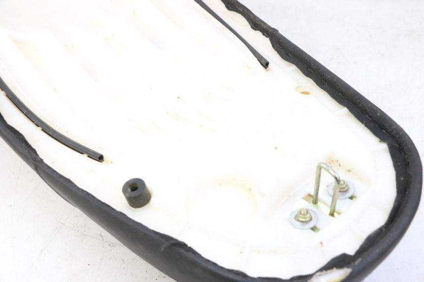 photo de SELLE LONGJIA SHARPY 125 (2020 - 2024) - Détail de la pièce