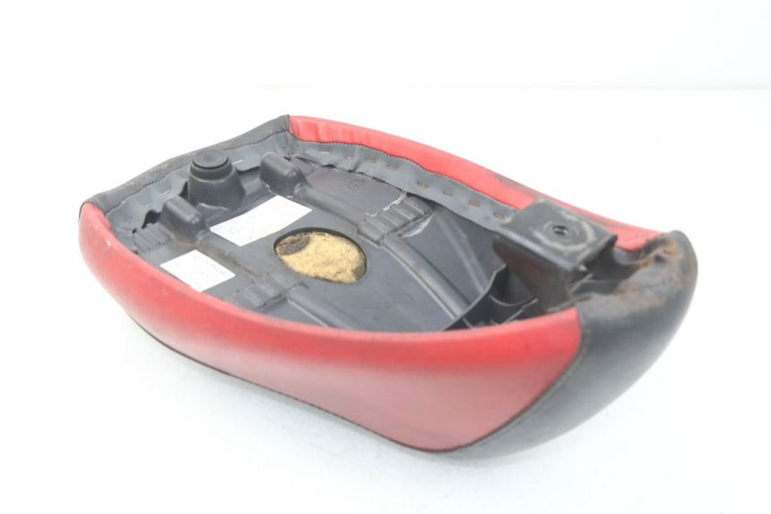 photo de SELLE PEUGEOT LUDIX 50 (2008 - 2017) - Zoom état d’usage