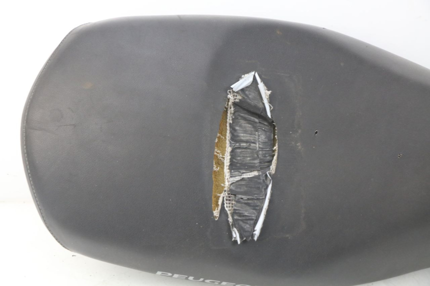 photo de SELLE PEUGEOT LUDIX 50 (2008 - 2017) - Détail de la pièce