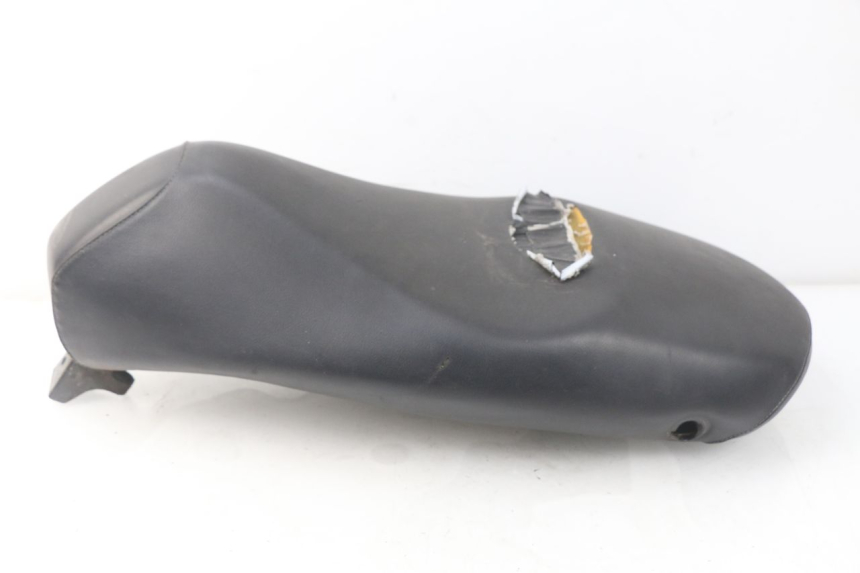 photo de SELLE PEUGEOT LUDIX 50 (2008 - 2017) - État de surface