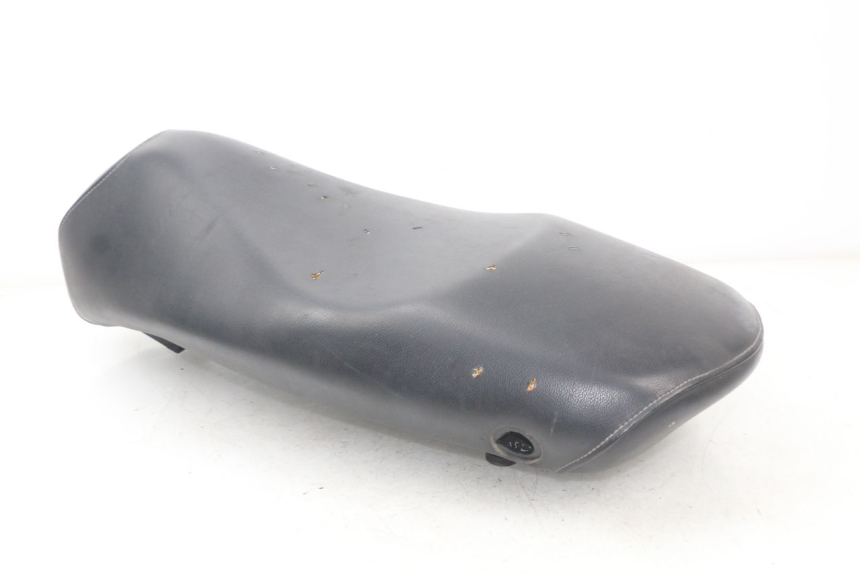 photo de SELLE PEUGEOT LUDIX 50 (2008 - 2017) - Points de fixation