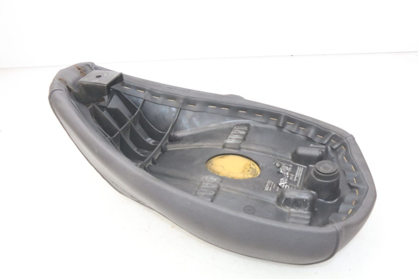 photo de SELLE PEUGEOT LUDIX 50 (2008 - 2017) - Zoom état d’usage