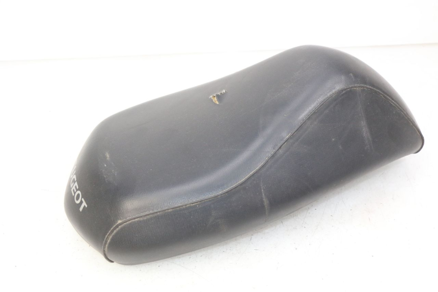 photo de SELLE PEUGEOT LUDIX 50 (2005 - 2007) - État de surface
