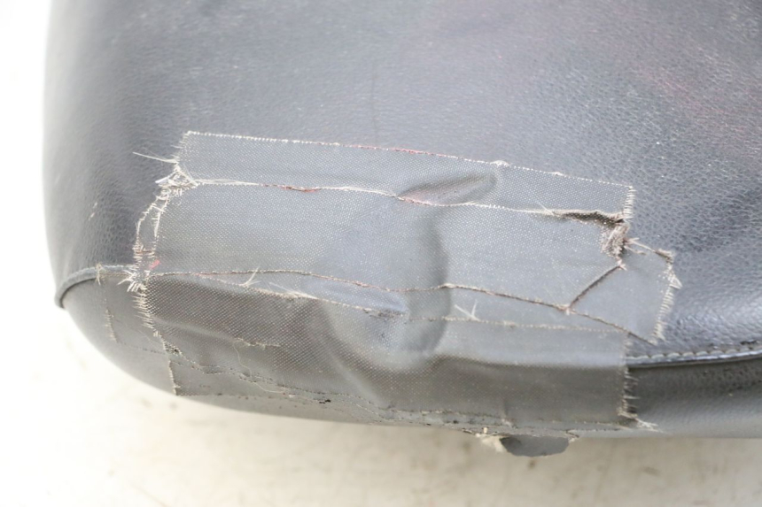 photo de SELLE PEUGEOT LUDIX 50 (2005 - 2007) - Inspection visuelle