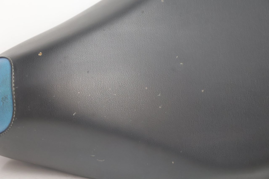 photo de SELLE PEUGEOT LUDIX ONE 50 (2004 - 2013) - Zoom état d’usage
