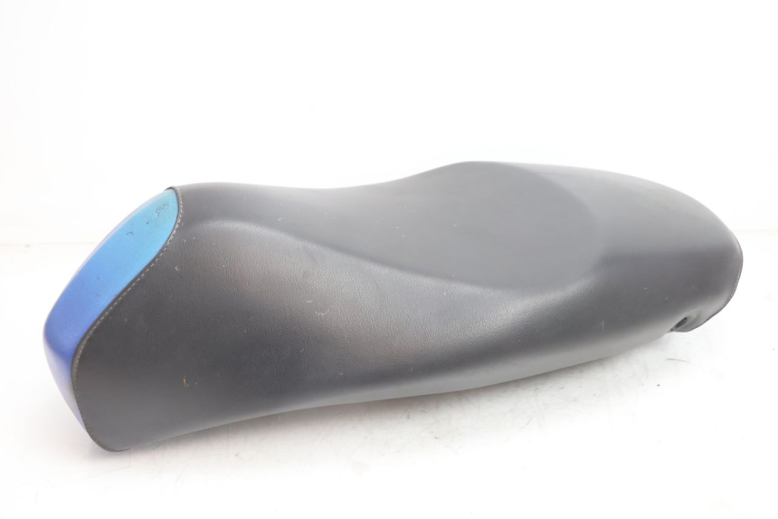 photo de SELLE PEUGEOT LUDIX ONE 50 (2004 - 2013) - État de surface