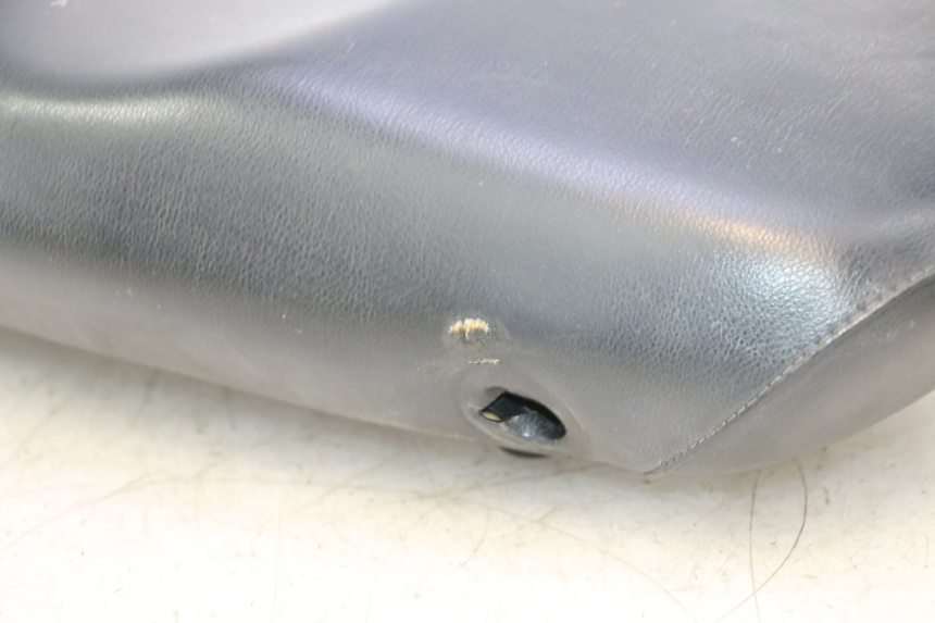 photo de SELLE PEUGEOT LUDIX ONE 50 (2004 - 2006) - Photo complémentaire