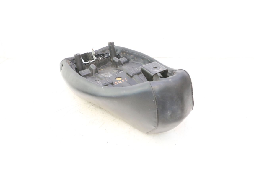 photo de SELLE PEUGEOT LUDIX ONE 50 (2004 - 2006) - Zoom état d’usage