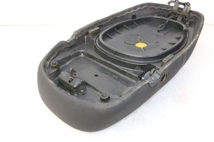 photo de SELLE PIAGGIO LXV 4T 50 (2009 - 2013) - Photo complémentaire